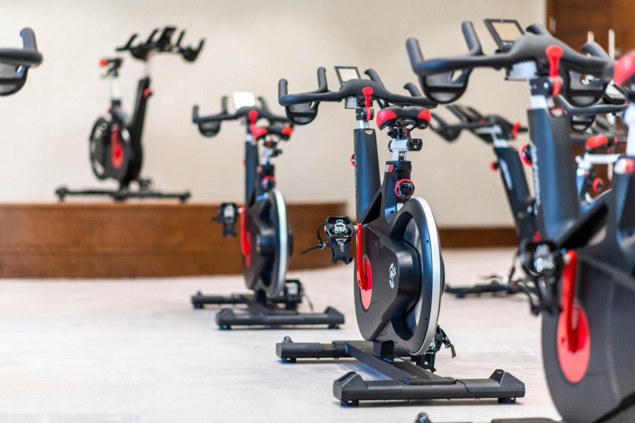 Al Messila, A Luxury Collection Resort & Spa, Doha Exterior foto Indoor cycling bikes