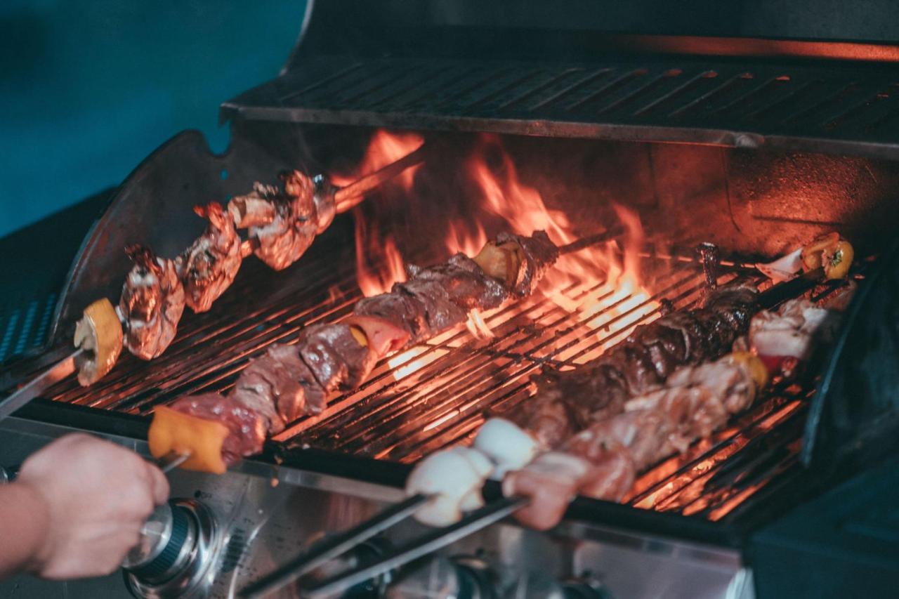 Al Messila, A Luxury Collection Resort & Spa, Doha Exterior foto A barbecue grill